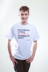 T-shirt klasyczny: Postrzegam i myślę nietypowo. To mogą być atuty.